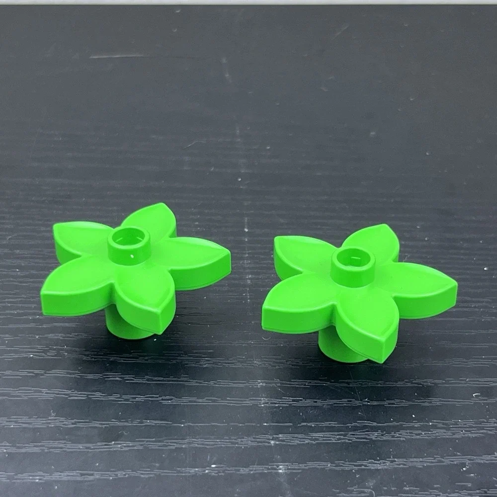LEGO DUPLO Green Plant Flower Replacement Parts Lot of 2 Genuine LEGO Pieces